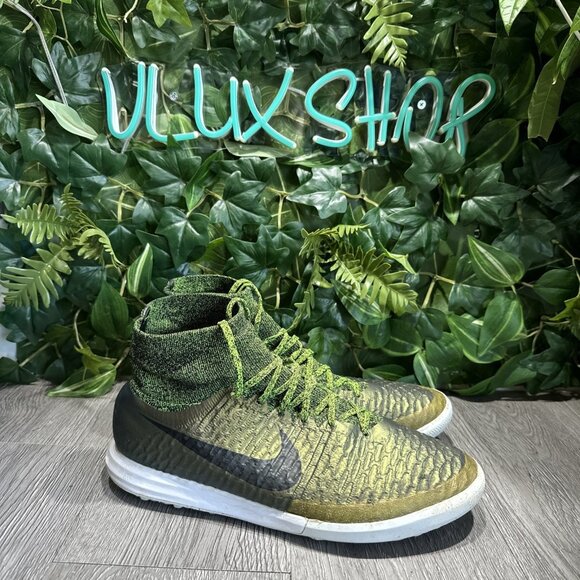 Nike MagistaX Proximo TF 718359-301 Elite Green bootsSize 10.5